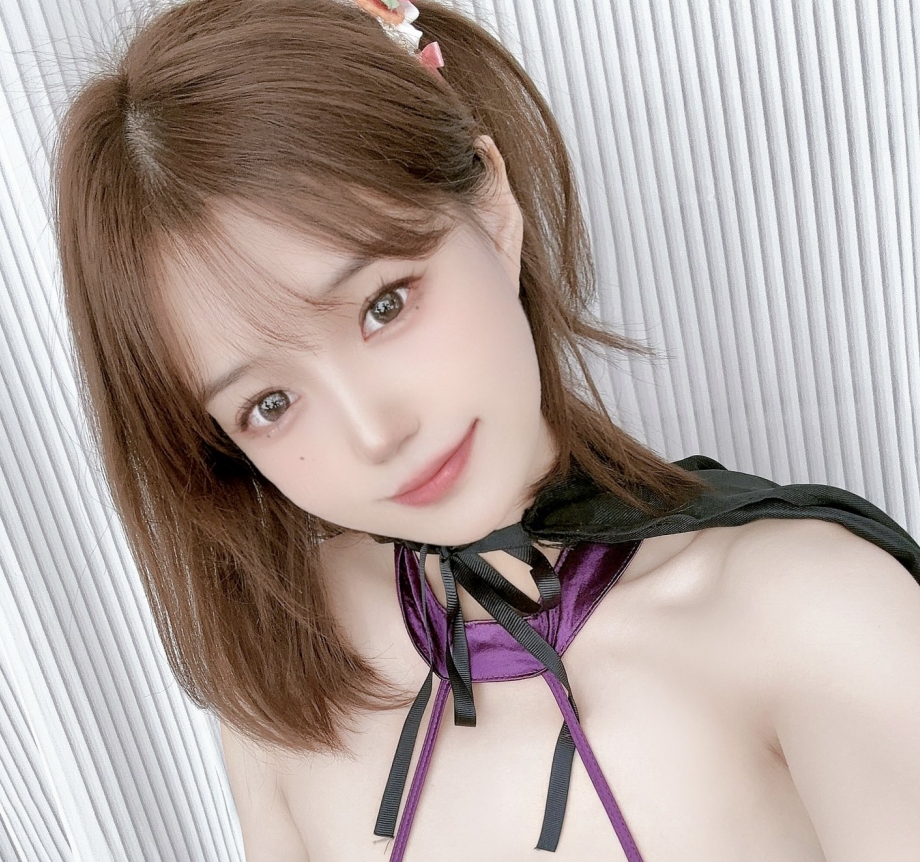 福利姬笔芯yo110部珍藏28.8G旗袍限定