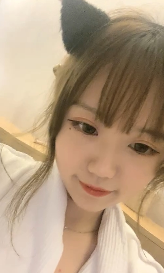 直播合集橙橙小妹子户外指教108G100部火辣丰满