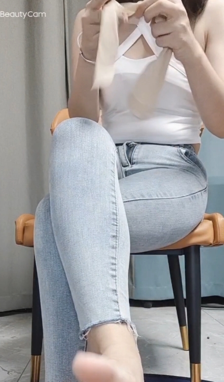 抖音盐宝牛仔裤私拍视频20部1.31G太诱人