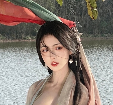 周姐井川里予古风去衣32P40M全网疯传