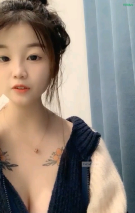 可可baby手机自拍弹力澎湃5.88G