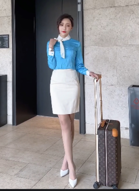 王馨瑶纯欲风96部42.3G蜜桃臀