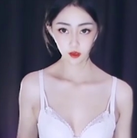 火辣星也推特定制视频9部1.7G合集