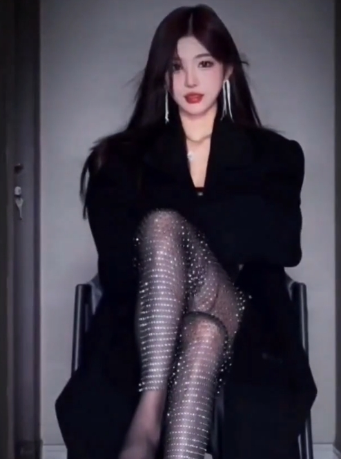 抖音风红框挑战绝版合集43V8G绿帽