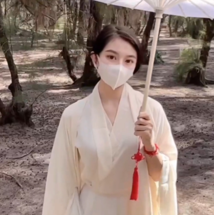 小猫妖疯狂玩弄大合集84.6G不见星空