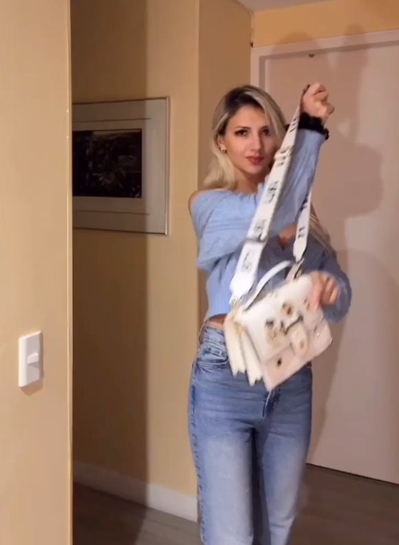 索菲亚OnlyFans收费绝密展示158部51G