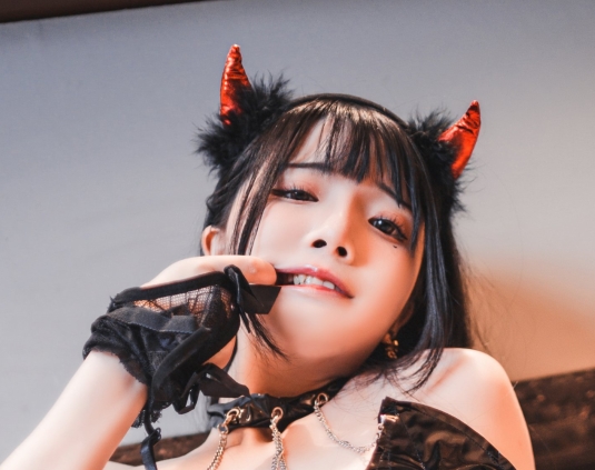 落落Raku推特私房作品28套13G优质