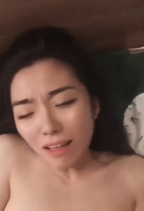 云盘泄密前女友露脸互动视频1部611MB劲爆