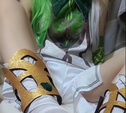 COS西施小丝包搬运1V500M太顶了