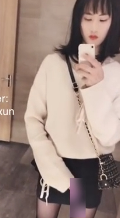 伪娘小露推特户外放飞自我1部260M感觉