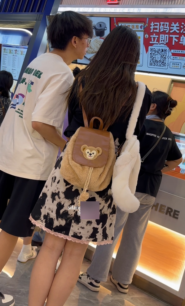 KFC靓女清凉合集88部50G腰臀绝了