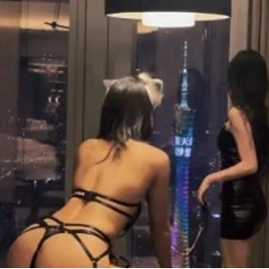好上头国内网盘女同互动自拍作品1套1.8G