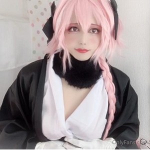 OnlyFans伪娘Coser合集22V10G高清满满