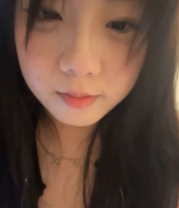 Olivia12部热舞10G推特合集超丰满