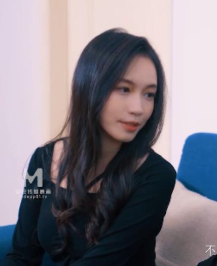 OnlyFans苏畅私藏重磅资源115V71.2G那对车前灯太晃眼了